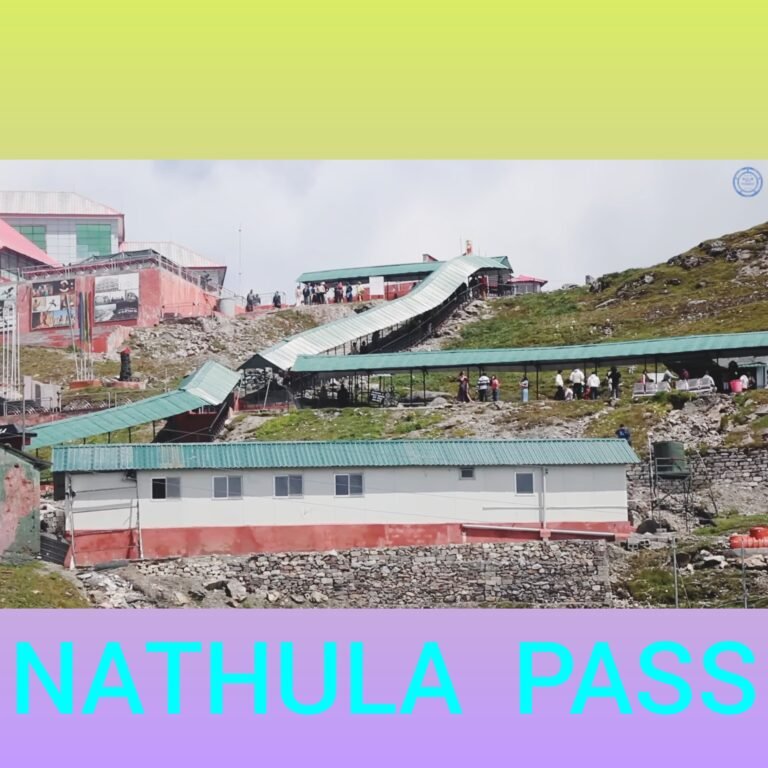 Nathula Pass, a pass of strategic and commercial importance developed as a tourist destination. पर्यटक स्थल के रूप में विकसित सामरिक व व्यापारिक महत्व का दर्रा नाथूला दर्रा